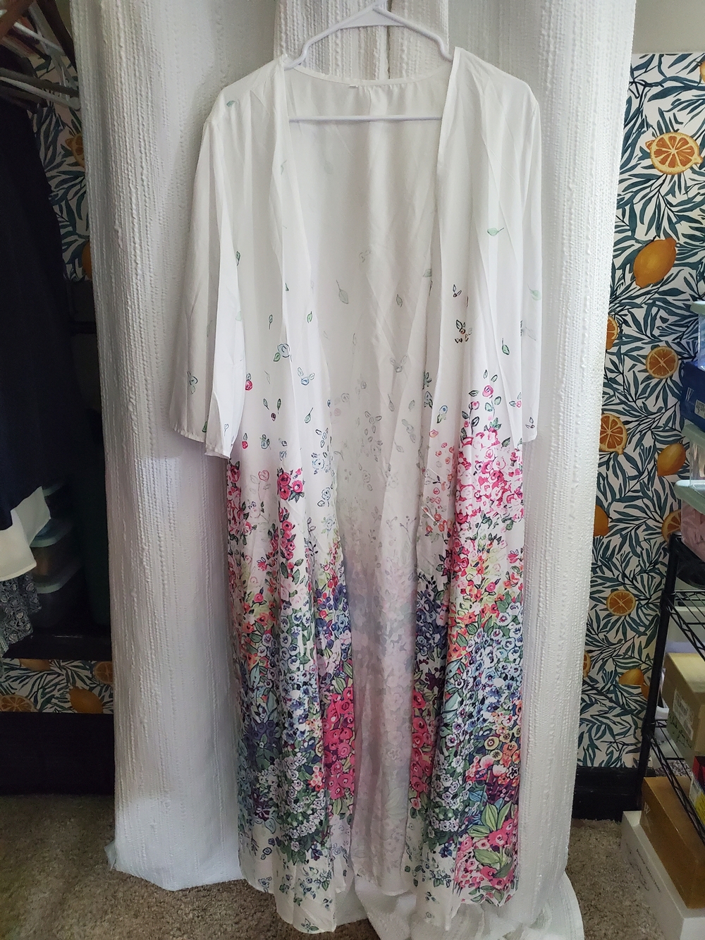 White Floral Gradient Sleeveless Dress And Matching Duster, Silky - Picture 9 of 9
